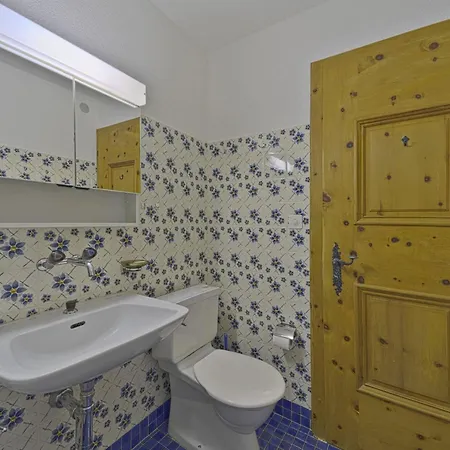 Apartment Chesa Tussilago - La Punt-Chamues-ch