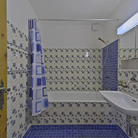 Apartment Chesa Tussilago - La Punt-Chamues-ch