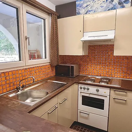 Chesa Tussilago - 公寓 拉蓬