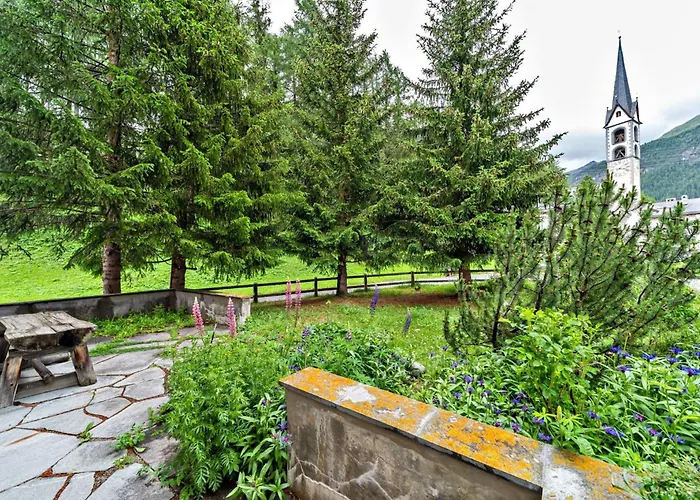 Chesa Tussilago - La Punt-Chamues-ch